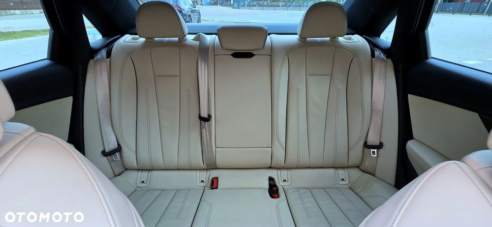 Audi A4 Limousine 45 TFSI quattro S tronic - 16