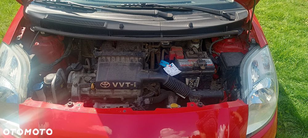 Toyota Yaris 1.3 Luna Premium - 15