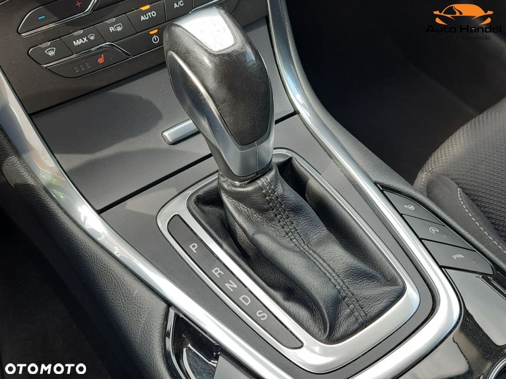 Ford S-Max 2.0 TDCi Titanium PowerShift - 36