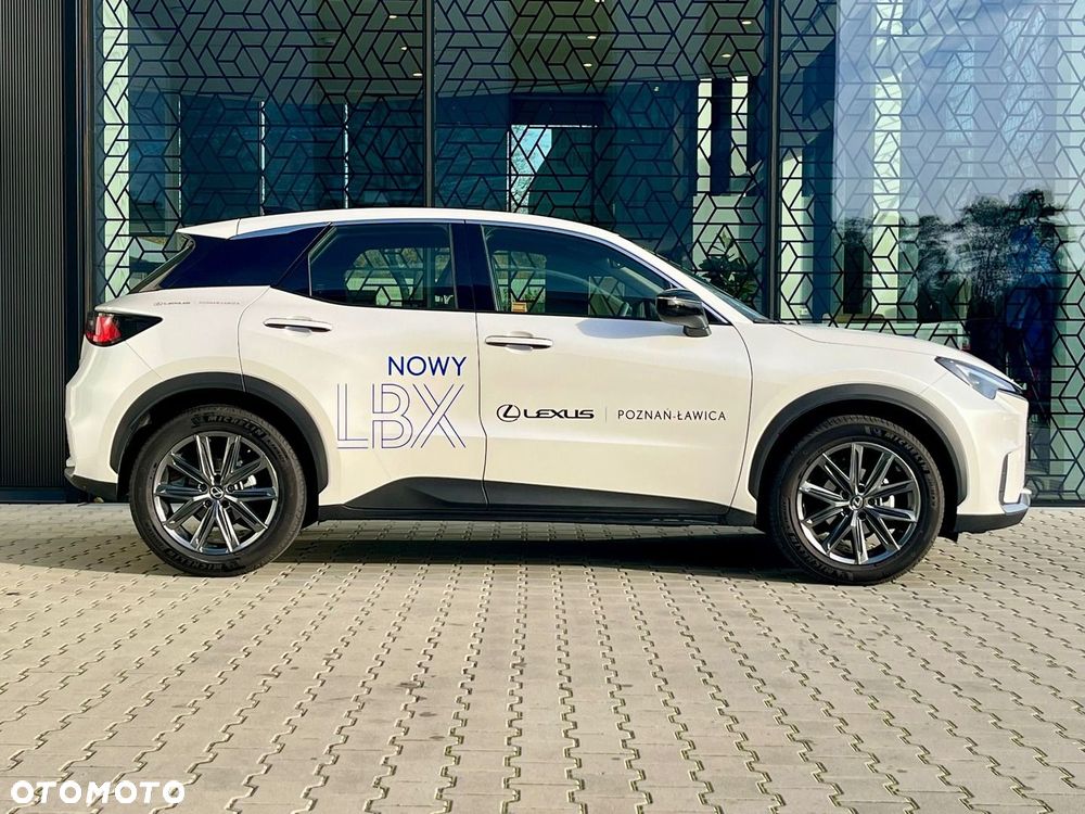 Lexus LBX 1.5 Hybrid Elegant - 4