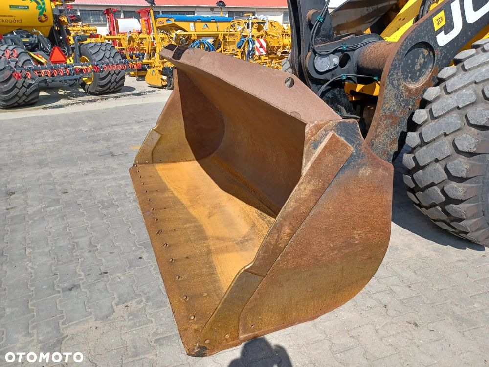 JCB 437ZX - 14