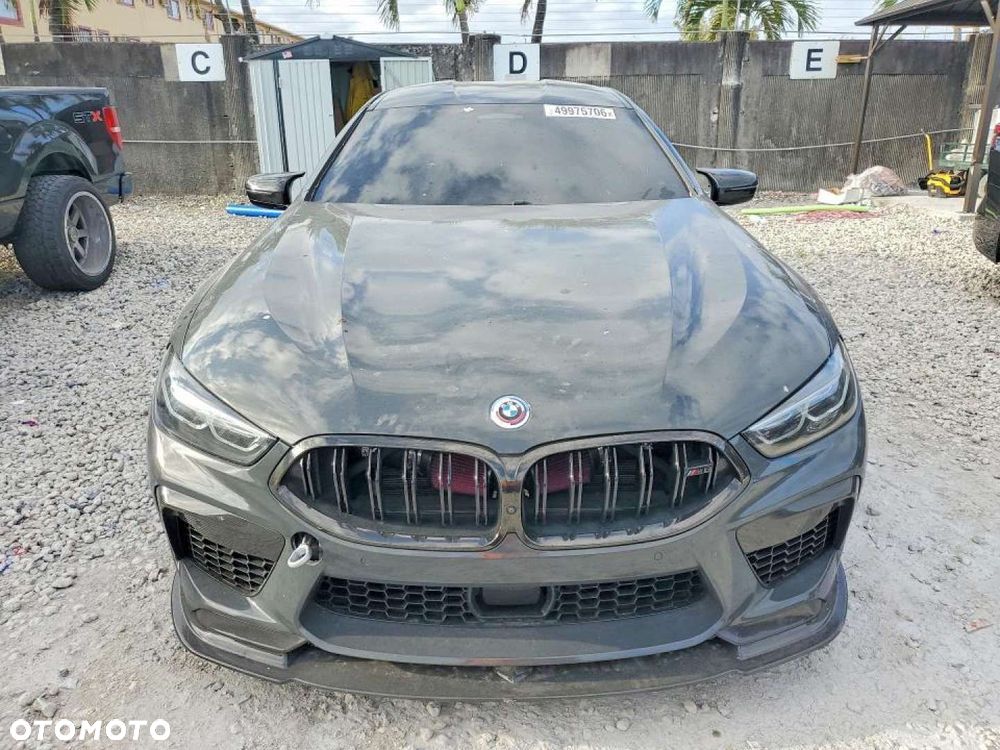 BMW M8 - 2