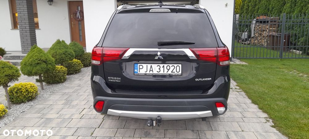 Mitsubishi Outlander - 3