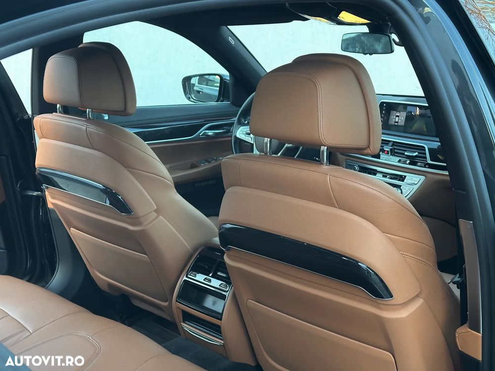 BMW Seria 7 - 23