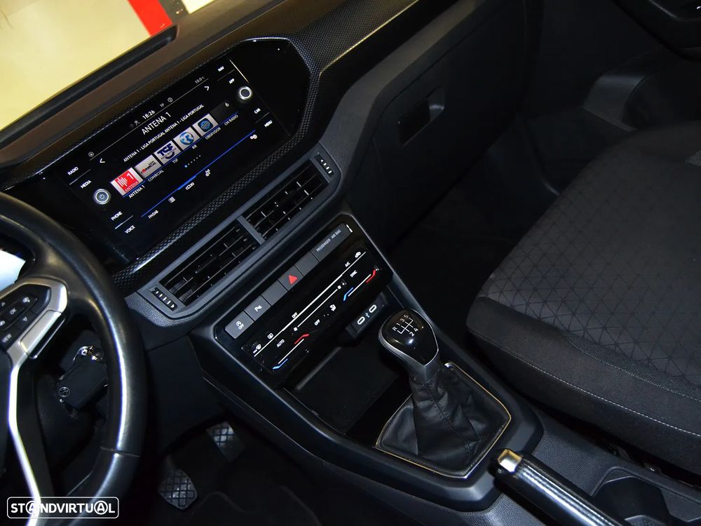 VW T-Cross 1.0 TSI - 18
