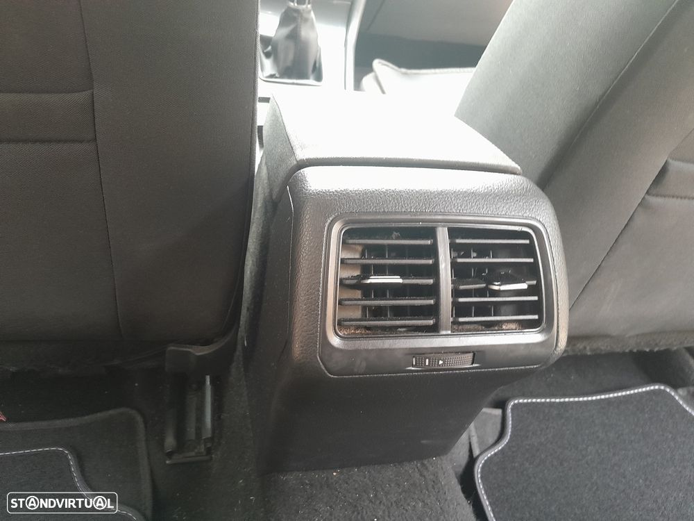 VW Golf Variant 1.0 TSI Confortline - 9