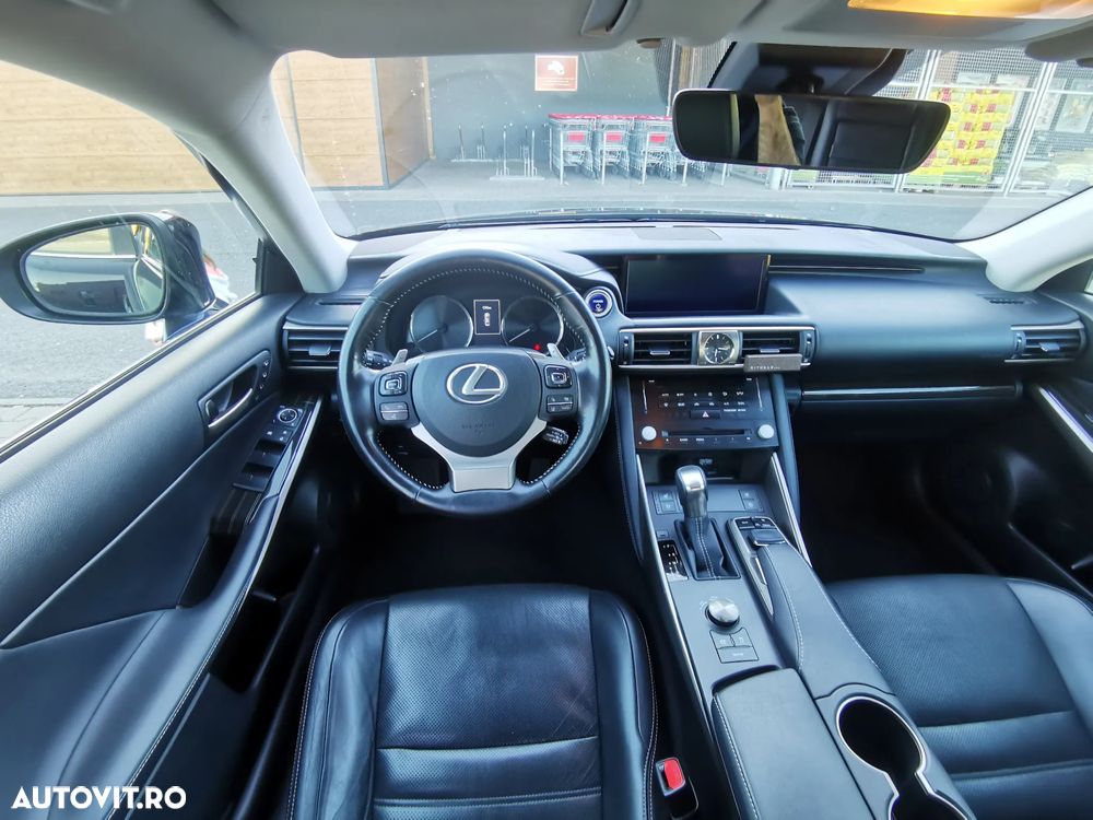Lexus Seria IS Luxury Line - 13