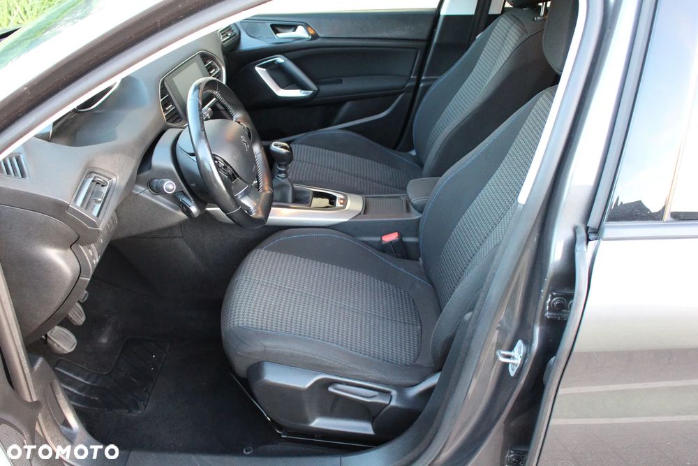 Peugeot 308 - 10