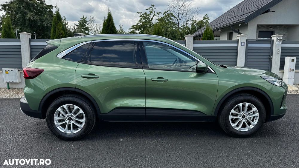 Ford Kuga 1.5 EcoBoost A8 FWD Titanium - 6