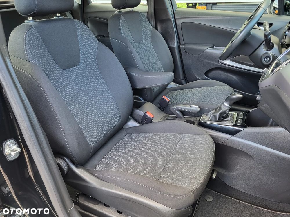 Opel Crossland 1.2 Design Line - 32