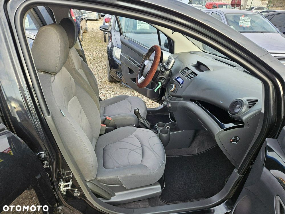 Chevrolet Spark - 10
