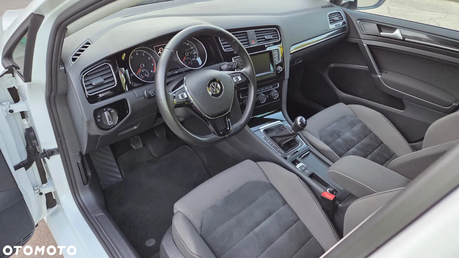 Volkswagen Golf 1.4 TSI Highline - 8