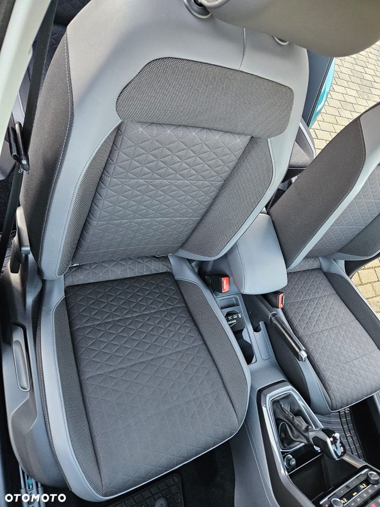 Volkswagen T-Cross 1.0 TSI United DSG - 33