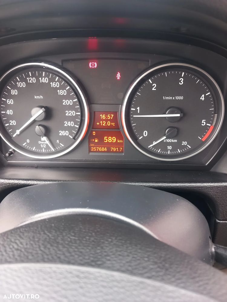 BMW X1 xDrive20d - 11