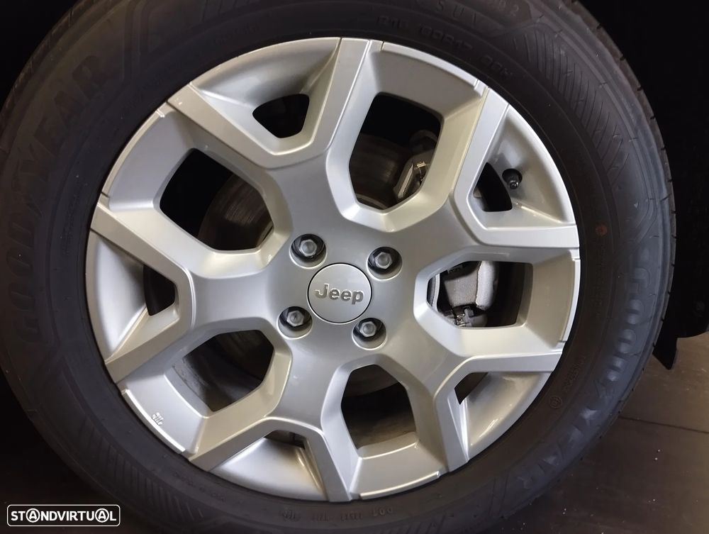 Jeep Avenger 1.2 e-Hybrid Longitude DCT - 9