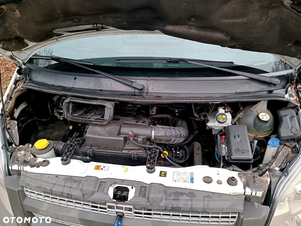 Ford Transit FT300L 2.2 TDCI - 28