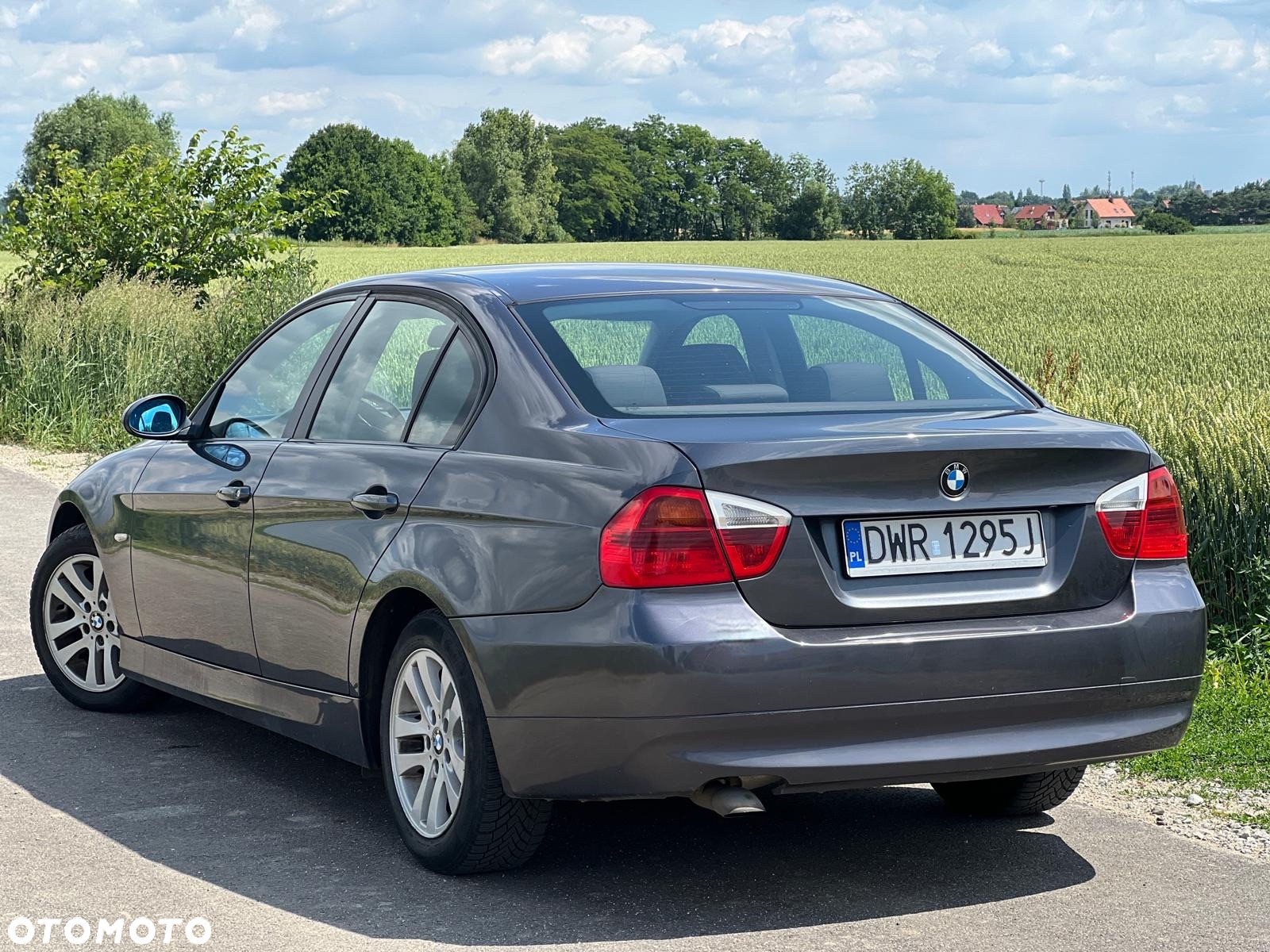 BMW Seria 3 318d - 3
