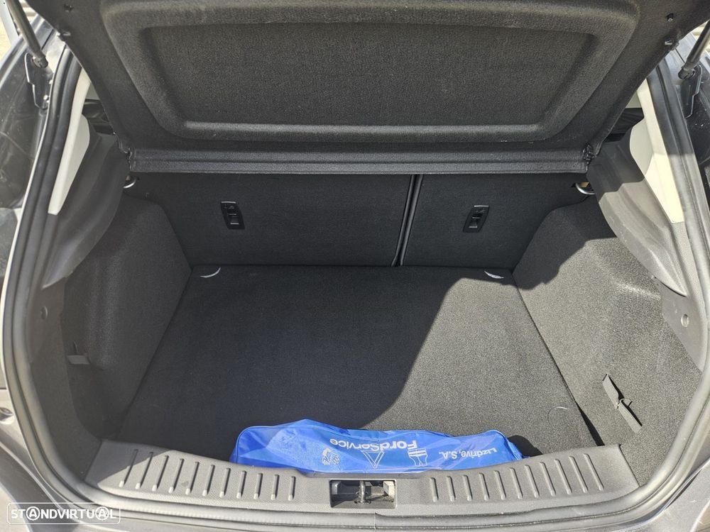 Ford Focus 1.5 TDCi EcoBlue Titanium - 53