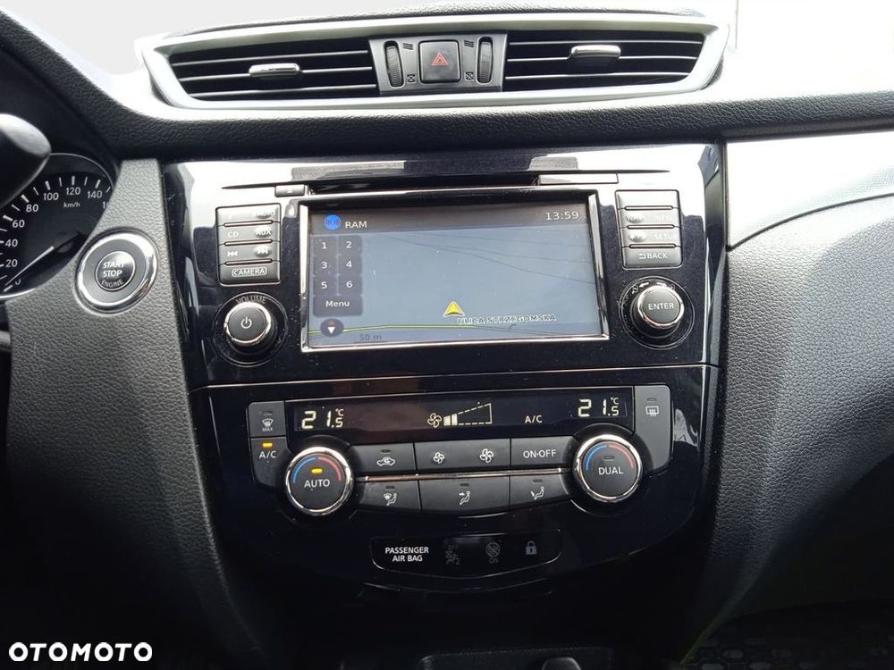 Nissan Qashqai 1.6 DIG-T N-Connecta - 18