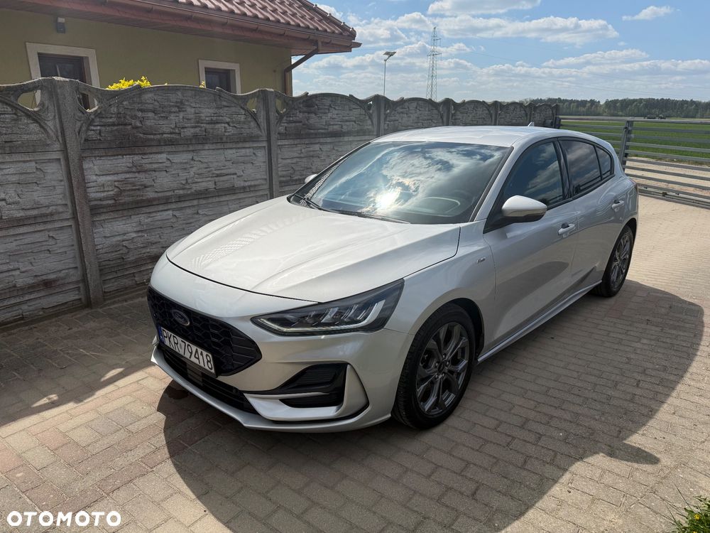 Ford Focus 1.0 EcoBoost Hybrid ST-LINE X - 2