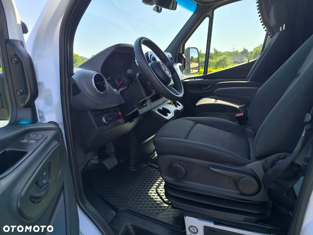 Mercedes-Benz Sprinter 315, Automat, Sypialnia, Winda, 8 Palet, Firana, Full Led, Salon Polska! - 16