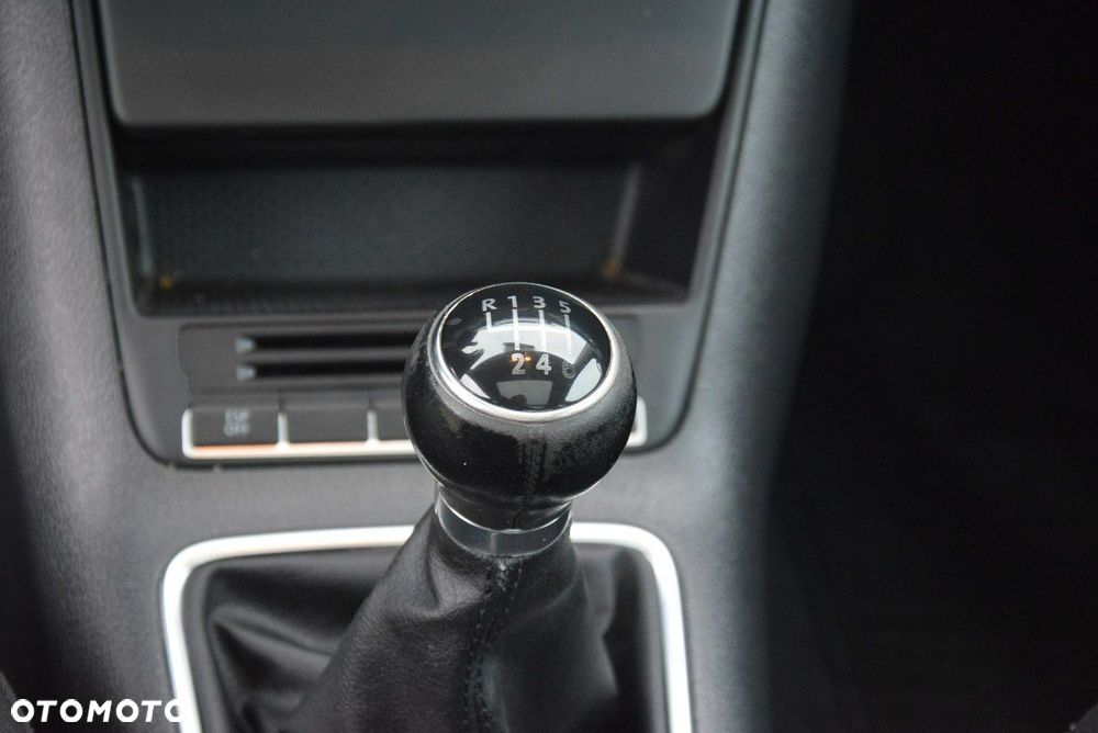 Volkswagen Tiguan 2.0 TDI DPF BlueMotion Technology Sport & Style - 28