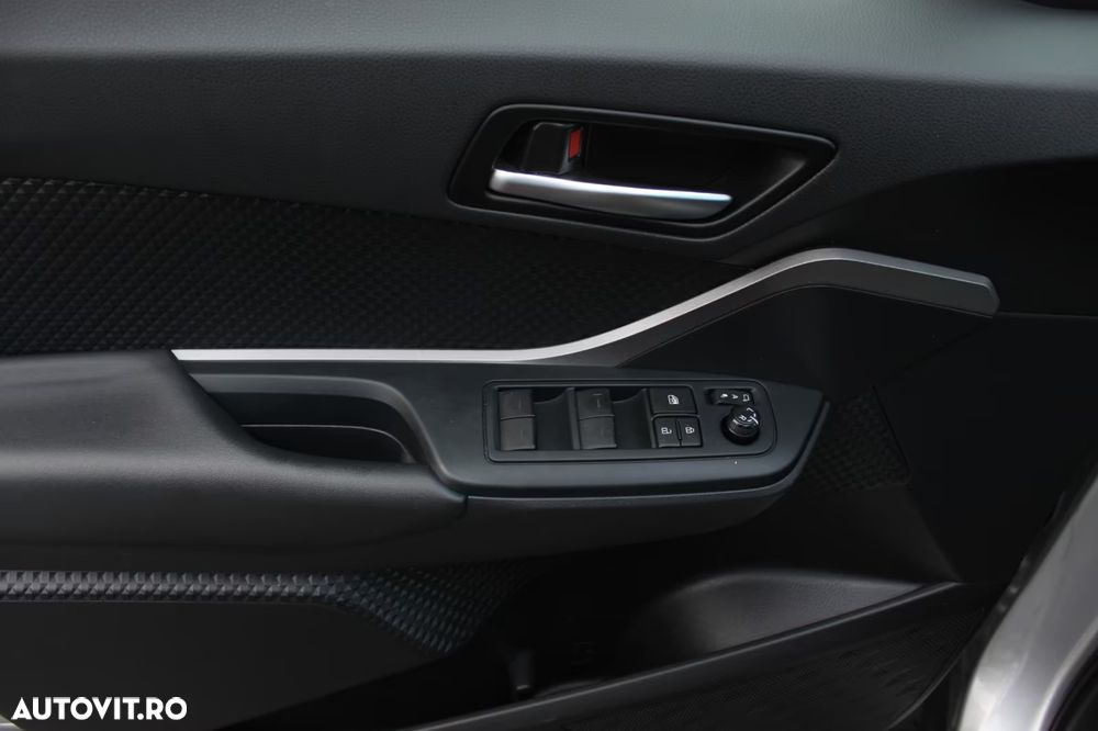 Toyota C-HR 1.8 HSD 4x2 CVT C-enter - 9