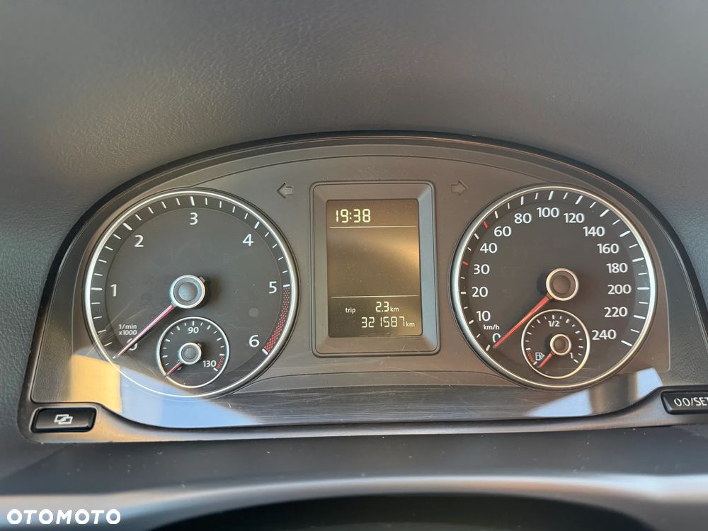 Volkswagen Touran 1.6 TDI DPF Comfortline - 13