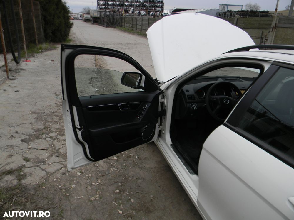 Dezmembrari  Mercedes-Benz C-CLASS (W204)  2007  > 2014 C 200 CDI (20 - 4