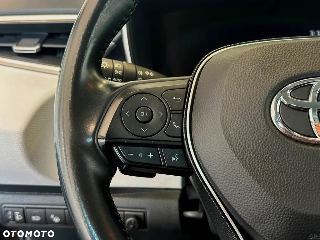 Toyota Corolla 2.0 Hybrid Comfort - 17
