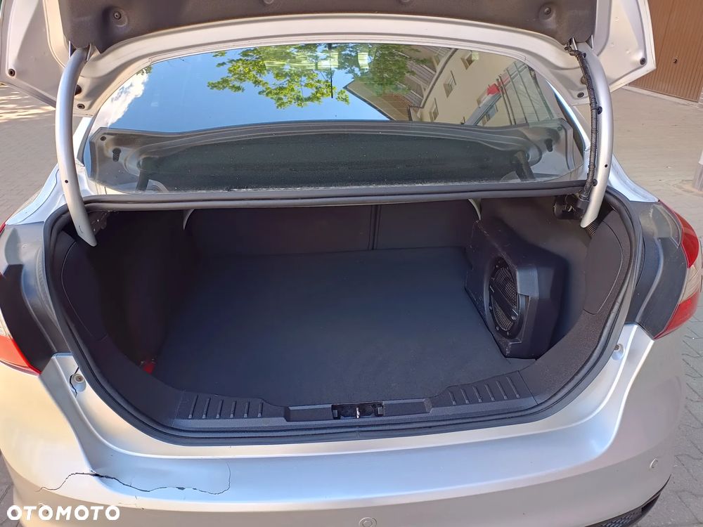 Ford Focus - 11