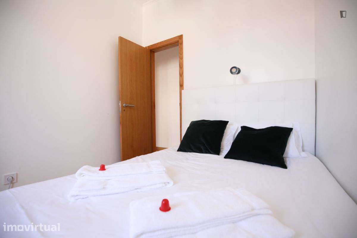 Quarto - localizado em São Bento Lisbon - Grande imagem: 5/36