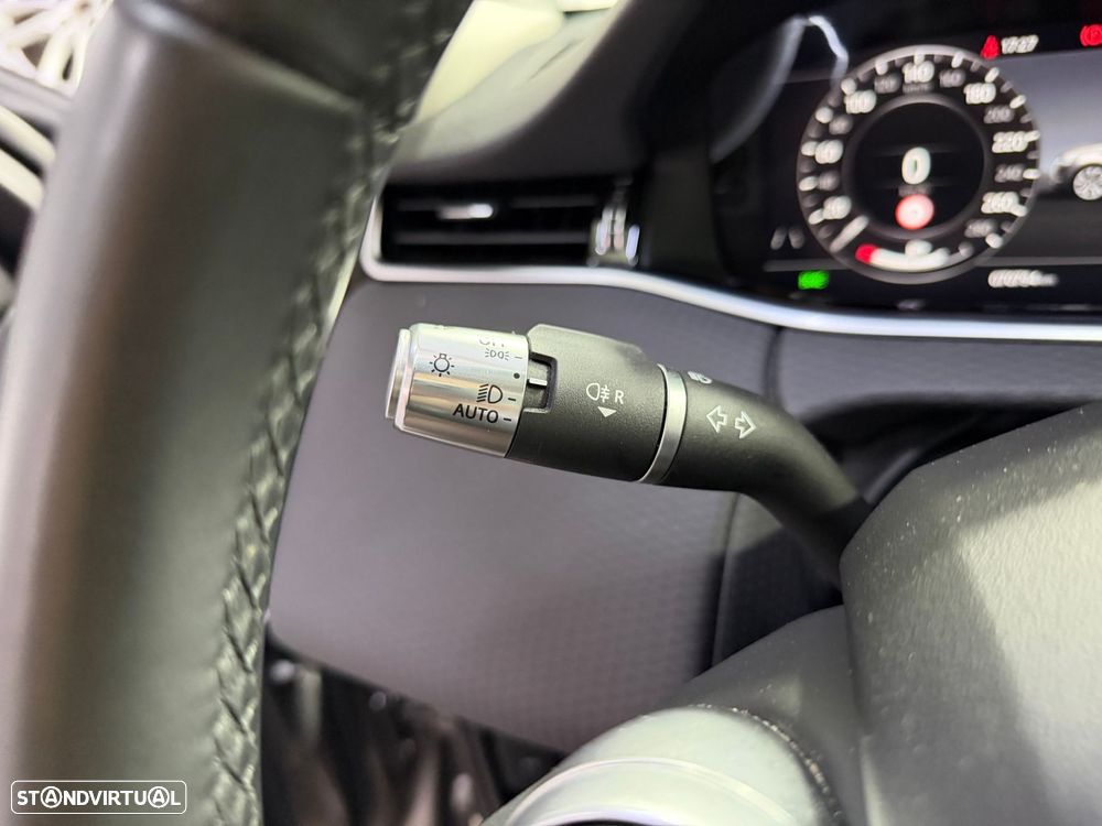 Land Rover Range Rover Evoque 1.5 P300e AWD S Auto - 22