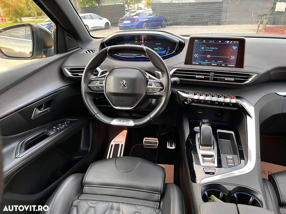 Peugeot 3008 PHEV 300 EAT8 4X4 GT - 18