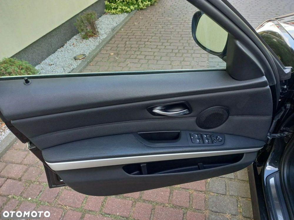 BMW Seria 3 - 26