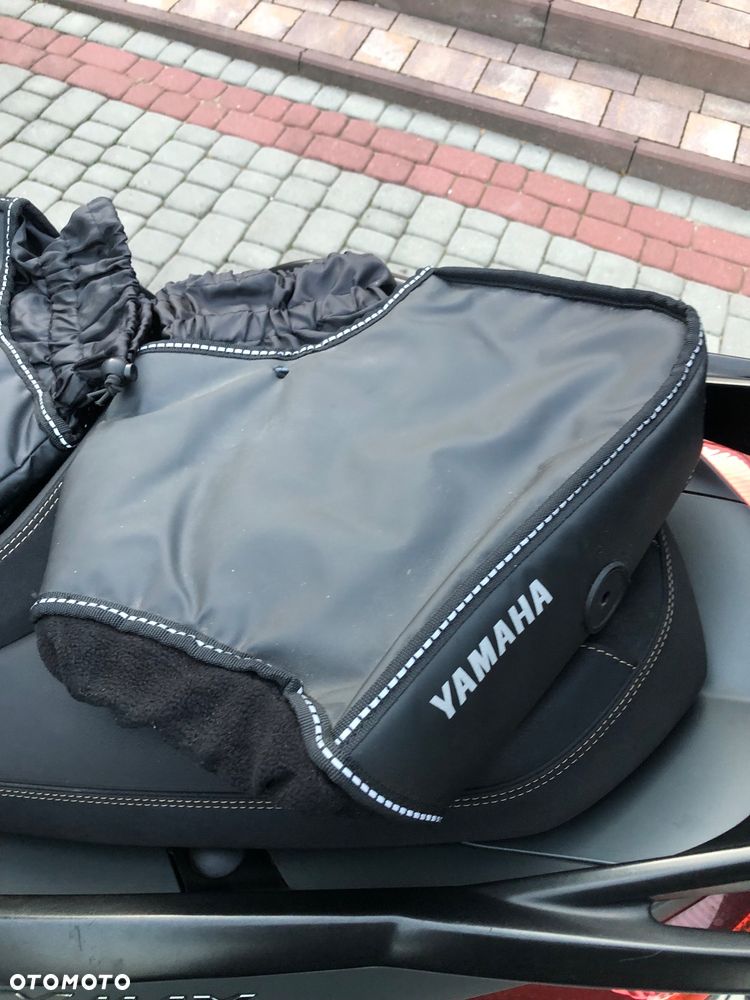 Yamaha X-max - 18