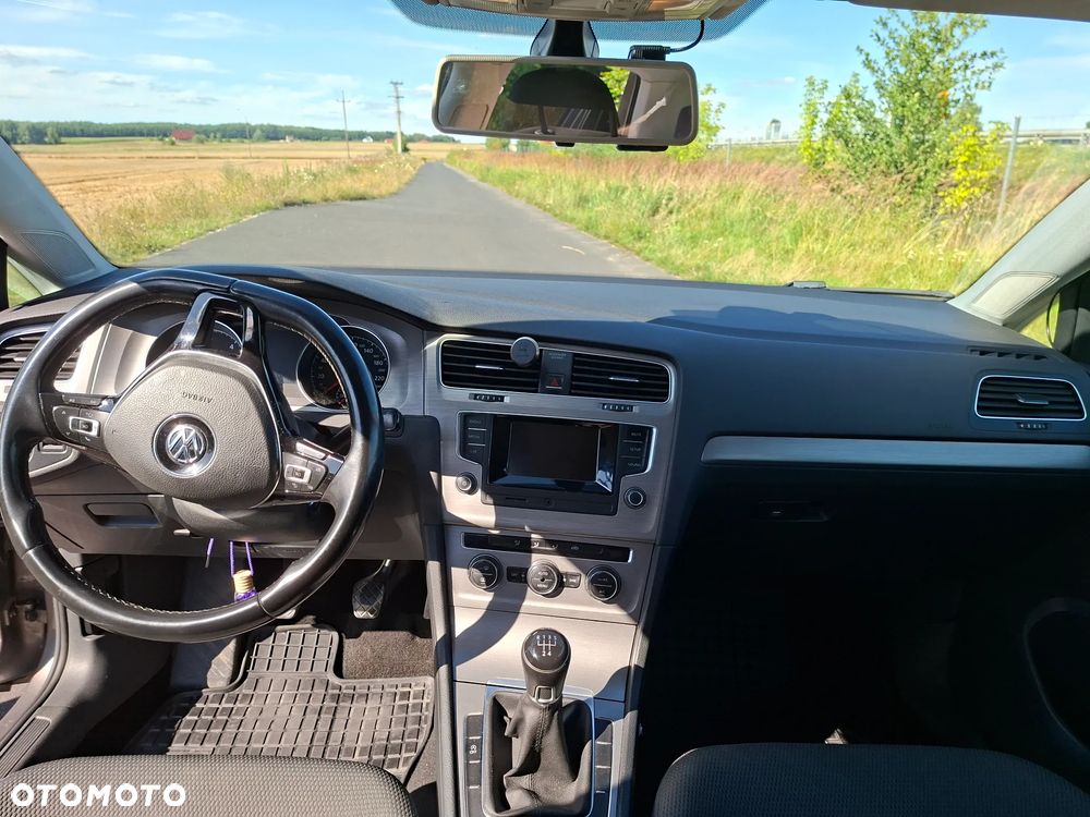 Volkswagen Golf 1.6 TDI BMT Comfortline - 10
