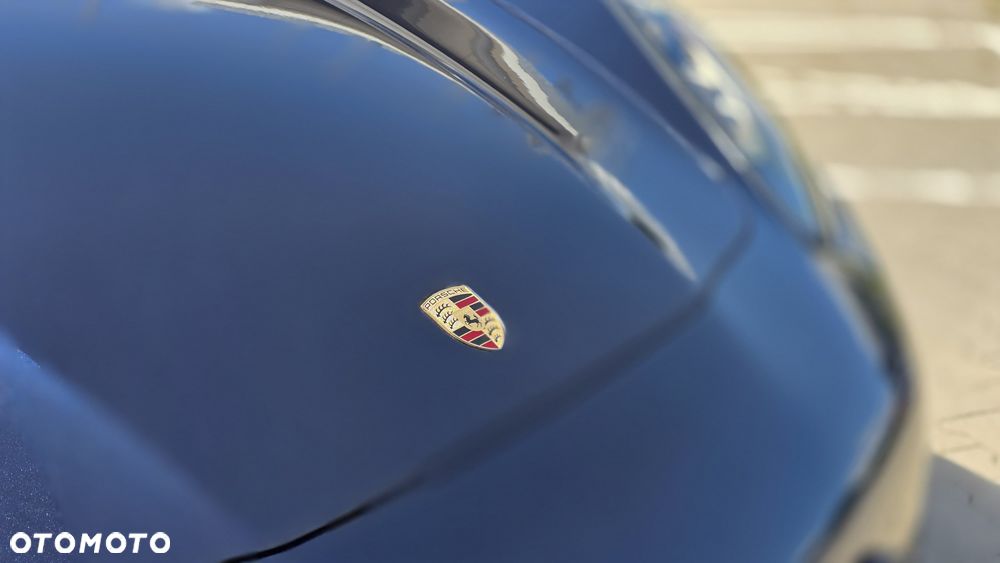 Porsche Panamera GTS PDK - 18