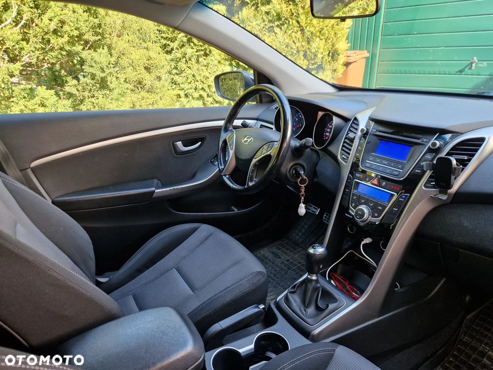 Hyundai i30 1.6 GDI Premium - 13