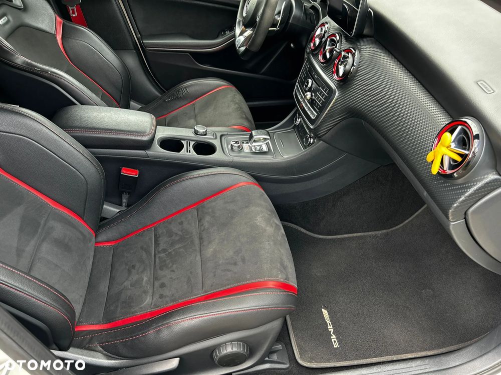 Mercedes-Benz Klasa A AMG 45 4-Matic - 17