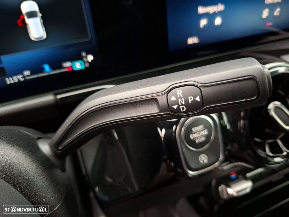 Mercedes-Benz GLA 180 d - 16