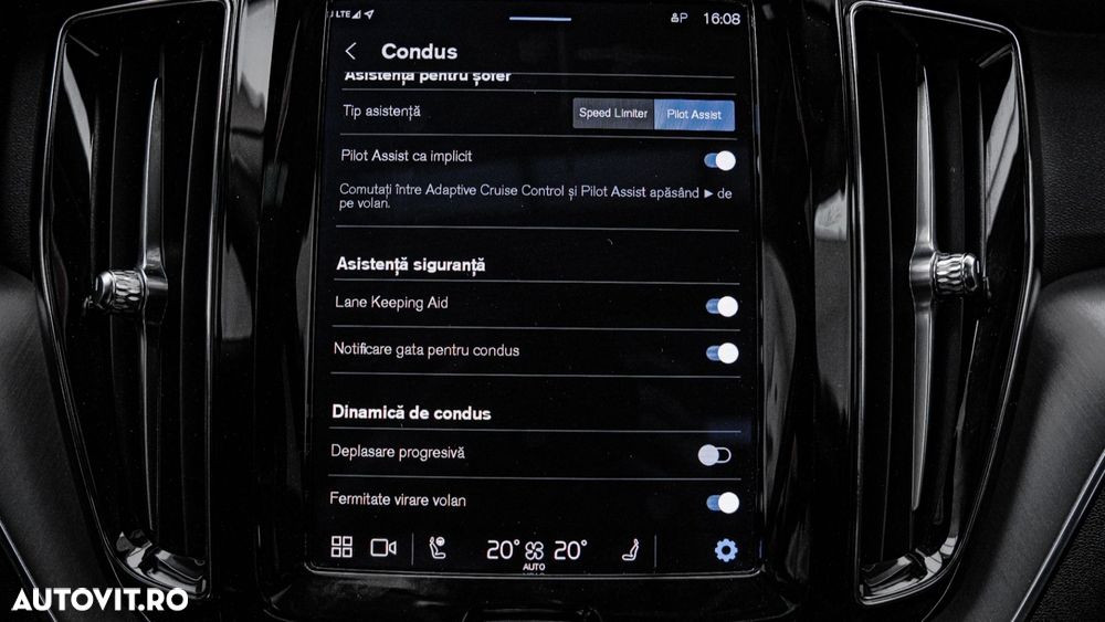 Volvo XC 60 T8 AWD Recharge Plus Bright - 28