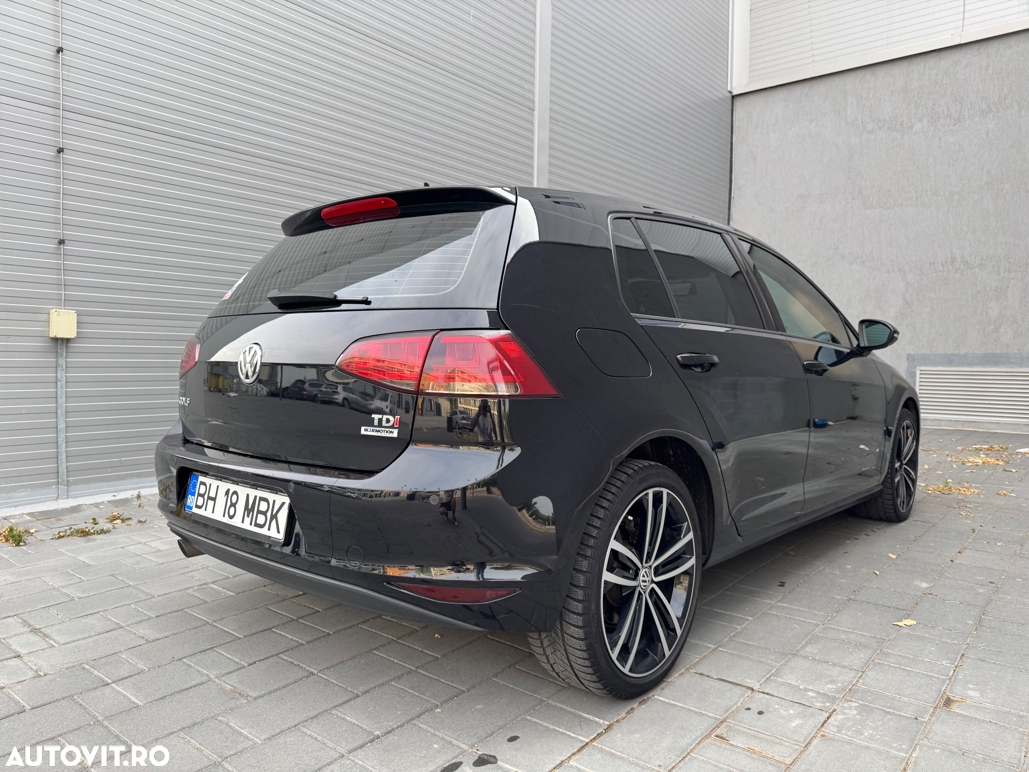 Volkswagen Golf 1.6 TDI (BlueMotion Technology) Comfortline - 3