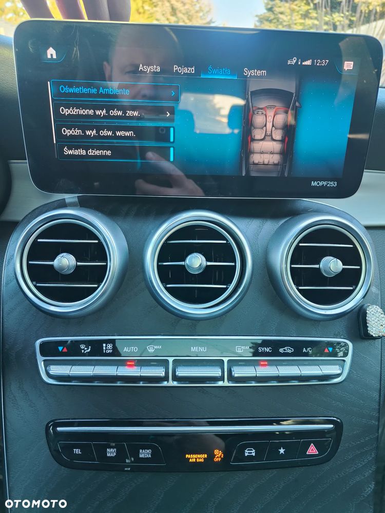 Mercedes-Benz GLC 300 4Matic 9G-TRONIC AMG Line - 26