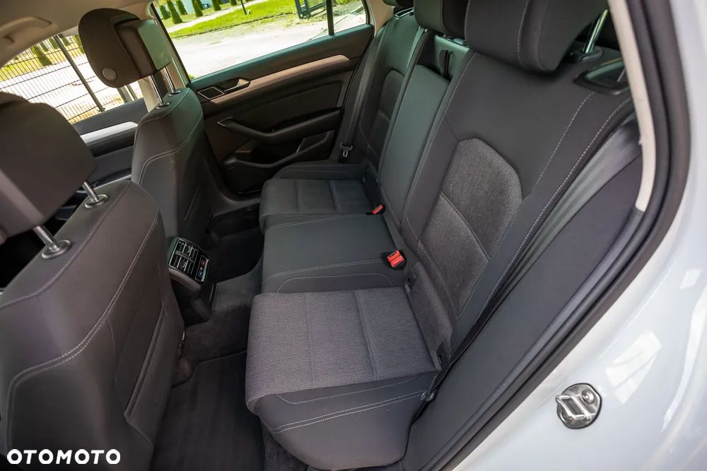 Volkswagen Passat 2.0 TDI BMT Highline DSG7 - 21