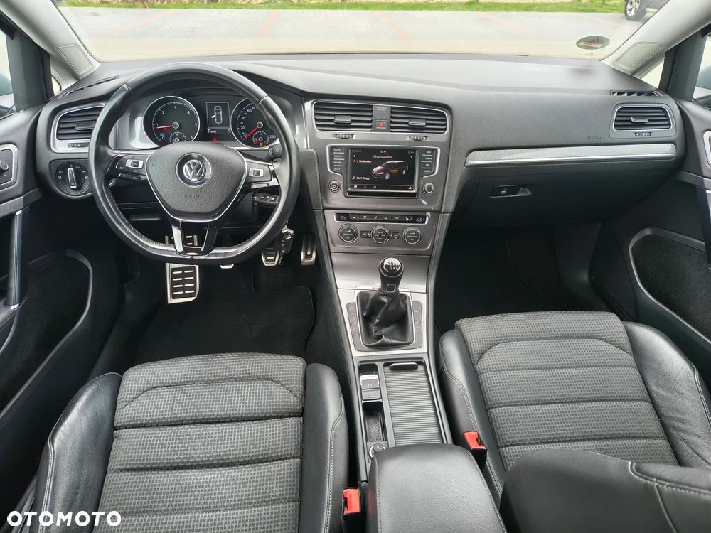 Volkswagen Golf 2.0 TDI 4Motion BlueMotion Technology Allstar - 16