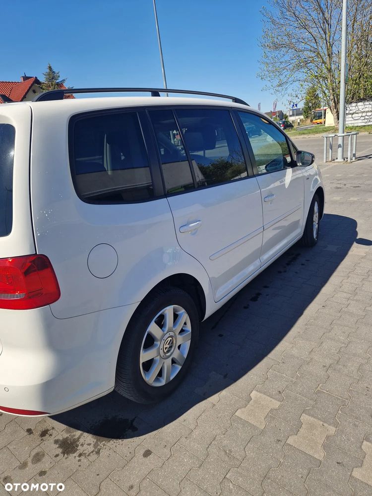 Volkswagen Touran 1.6 TDI DPF BlueMotion Technology MATCH - 6