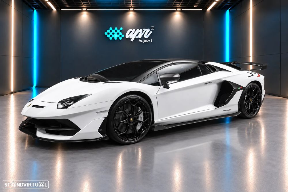 Lamborghini Aventador - 10
