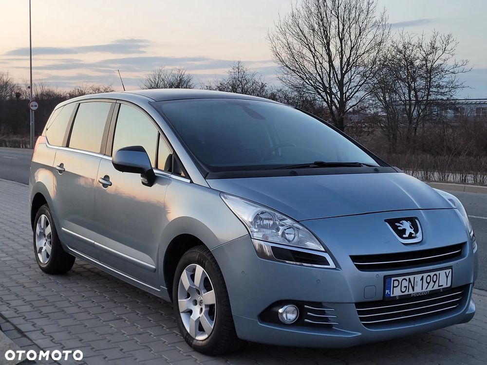 Peugeot 5008 HDI FAP 150 Family Plus - 6