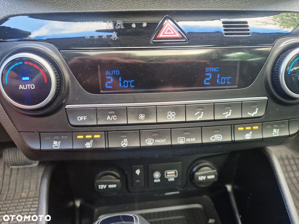Hyundai Tucson 2.0 CRDI Premium 4WD - 27